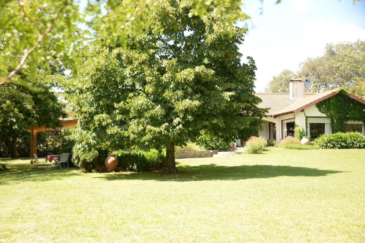 Golf - Casa De Huespedes Villa Tandil Luaran gambar
